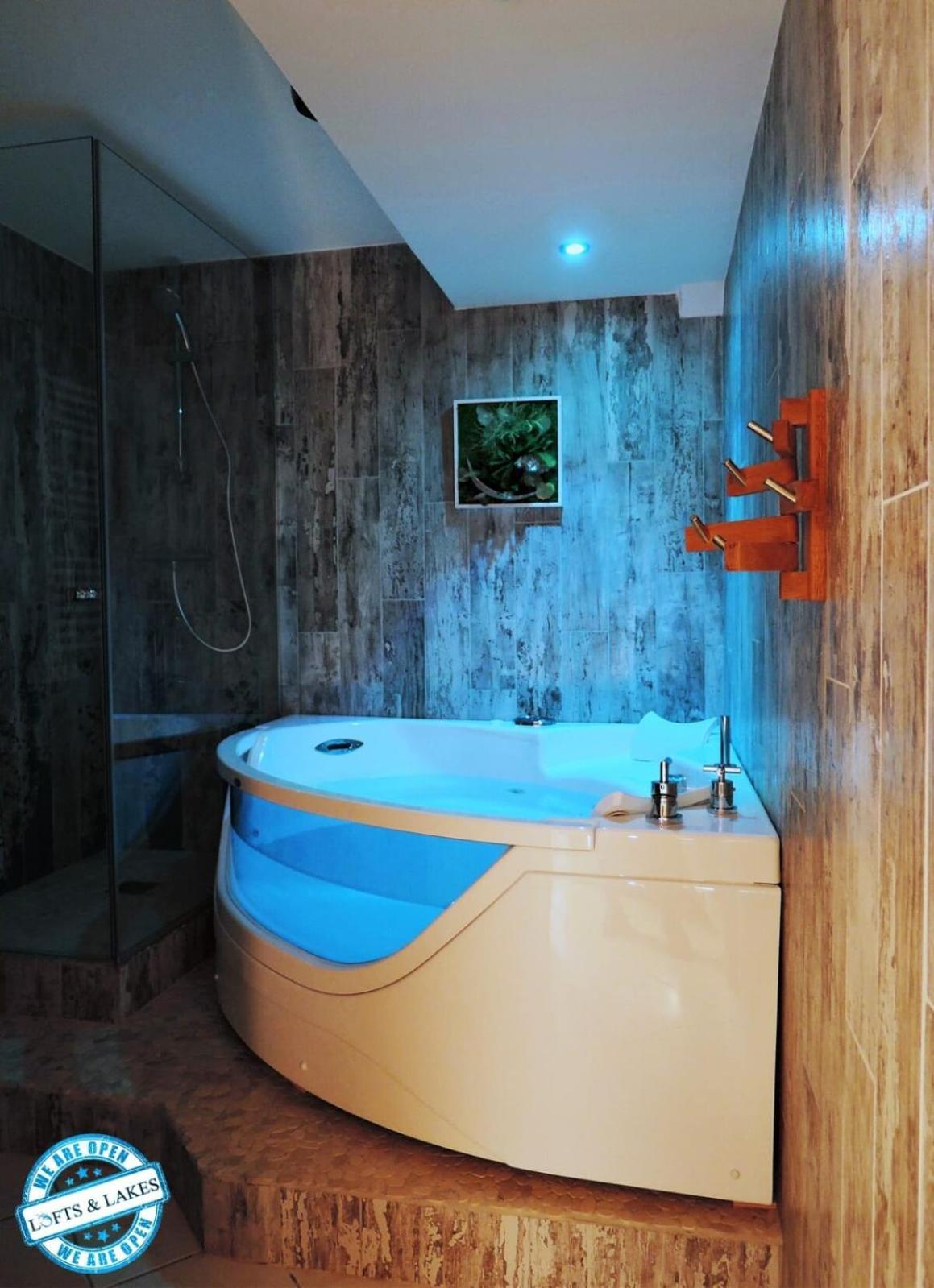 Le Cocon - Lofts & Lakes Certified 4-Stars อานซี ภายนอก รูปภาพ